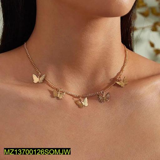 Golden Butterfly Chain Necklace – Elegant & Trendy Jewelry for Women